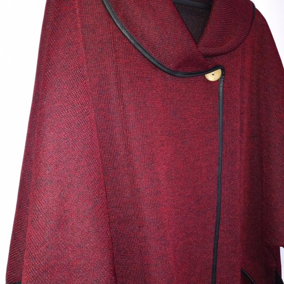 GIRASOLE - Cape, one size but easily fits large to 1X, wine with black trim. - Picture 4 of 8